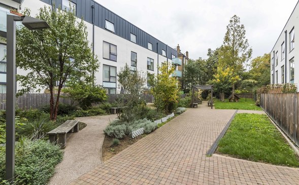 Waites Court Village 1133